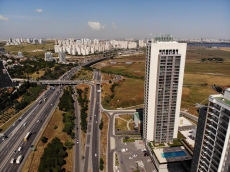 Residential Family Homes Located in the Planned Bahcesehir District – garden view (image 8)