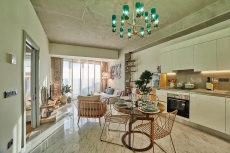 High-end Residential Property Designed for Luxury Urban Living – dining area (image 6)