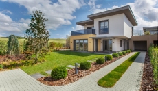 Villa for Sale in Istanbul – bedroom (image 4)
