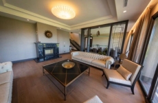 Villa for Sale in Istanbul – master bedroom (image 16)