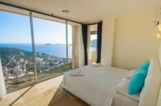 Furnished Luxury Villa for Sale in Kalkan – entrance (image 15)