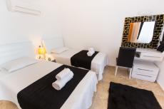 Furnished Luxury Villa for Sale in Kalkan – entrance (image 15)