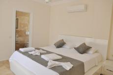 Exclusive Luxury Sea View Villa Near the Beach in Kalkan – terrace (image 25)