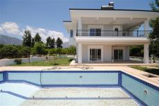 Private Villa for Sale in Kemer – living room (image 2)