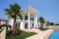 Villa for Sale – kitchen area (image 3)