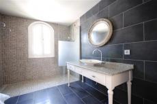 Villa for Sale – garden view (image 8)
